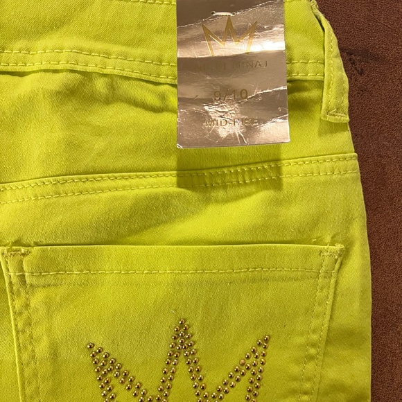 NEW Nicki Minaj shorts 9/10 - Picture 2 of 4